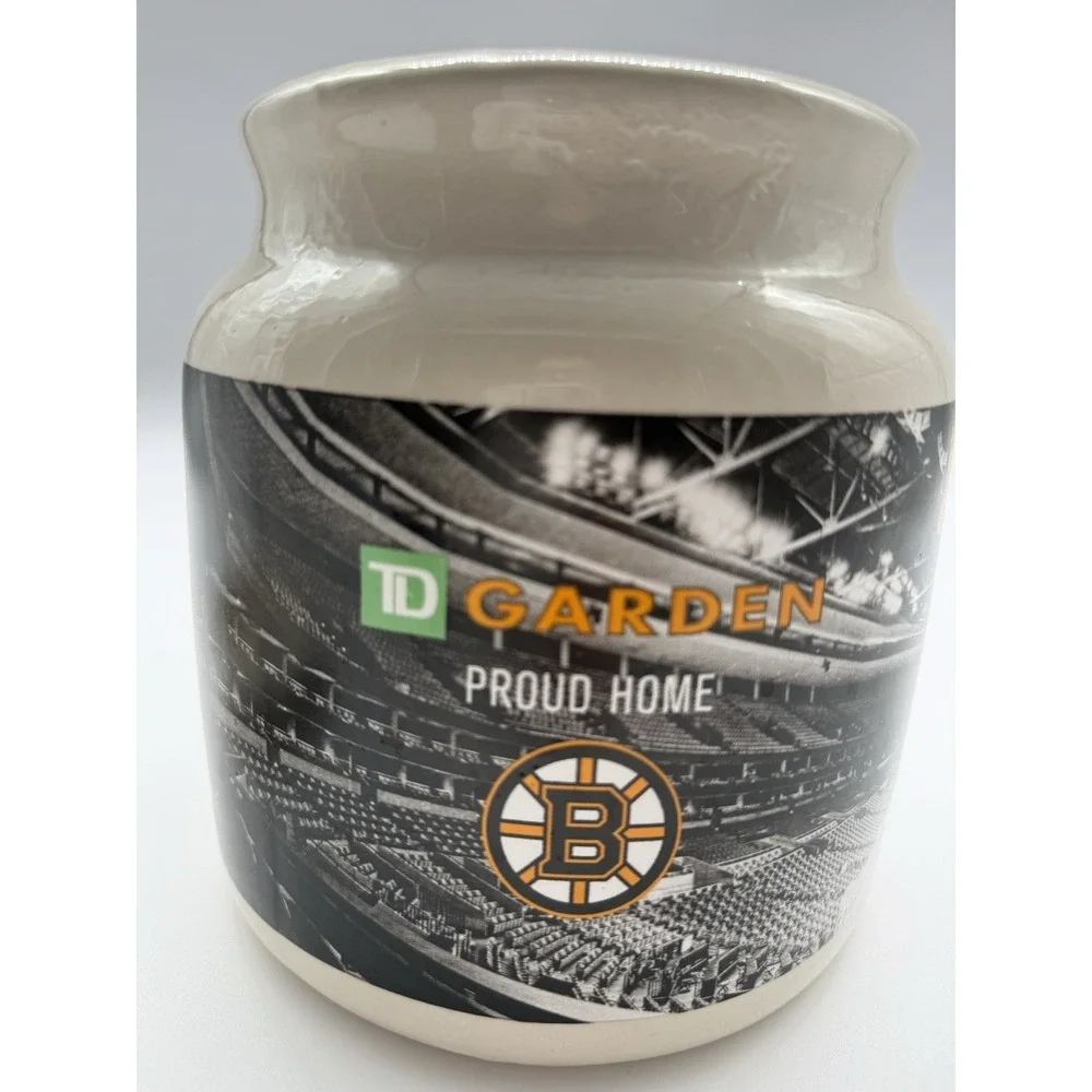 TD Bank Skybox Garden Boston Celtics Bruins Cookie Jar‎ Made USA